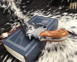 Smith and Wesson model 60: The .38 Chiefs Special Stainless, boxed - 5 of 13