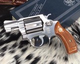 Smith and Wesson model 60: The .38 Chiefs Special Stainless, boxed - 6 of 13