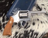Smith and Wesson 64 No-dash, The .38 Military & Police Stainless ,boxed - 1 of 12