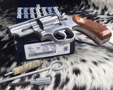 Smith & Wesson 66-2 , .357 Combat Magnum Stainless. 2.5 Inch ,boxed - 3 of 11