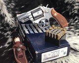 Smith & Wesson 66-2 , .357 Combat Magnum Stainless. 2.5 Inch ,boxed - 10 of 11