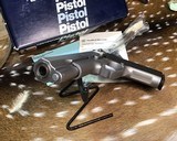 Smith & Wesson model 1006, 10mm Stainless LNIB - 17 of 20