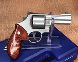 Lew Horton Smith & Wesson 610, 3 inch, 10 MM Revolver W/ Box - 4 of 18