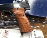 LNIB Smith & Wesson model 41, .22 LR, 7 inch - 18 of 18