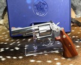 Smith & Wesson Stainless Combat Magnum model 66-2,4 inch, .357 Magnum