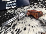 Smith& Wesson686-1, Stainless, Distinguished Combat Magnum .357 Magnum revolver, 6 inch, 98%, Boxed - 7 of 24