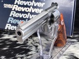 Smith& Wesson686-1, Stainless, Distinguished Combat Magnum .357 Magnum revolver, 6 inch, 98%, Boxed - 14 of 24