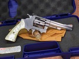 Smith & Wesson model 63 no-dash Stainless J Frame Kit Gun, .22 LR - 1 of 14