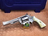 Smith & Wesson model 63 no-dash Stainless J Frame Kit Gun, .22 LR - 14 of 14