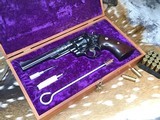 Factory Engraved Smith & Wesson model 29-2, Cased, 6.5 inch, .44 Magnum - 10 of 24