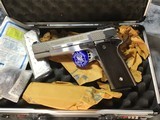 Smith & Wesson Performance Center 945, .45 acp, Unfired in PC Case W/ Accessories - 9 of 11