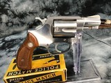 1969 Early Production Smith & Wesson model 60, Chiefs Special Stainless,W/Box,.38 Special. R prefix - 9 of 19