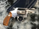 1969 Early Production Smith & Wesson model 60, Chiefs Special Stainless,W/Box,.38 Special. R prefix - 3 of 19