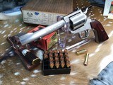 LNIB Freedom Arms 454 Casull Revolver , 6 inch Stainless, Early Model W/Box & Papers - 19 of 22