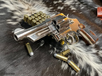 Smith & Wesson model 21-4, Model 1950 .44 Military, Nickel .44 Special, Like New, Trades Welcome! - Image 2 of 13