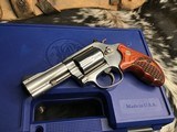 Smith & Wesson model 60-15, Stainless Chiefs Special, 3 inch barrel, .357 Magnum, Target Sights, matching box - 4 of 14