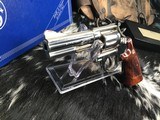 Sold layaway-1982 Smith & Wesson model 586 no-dash,
“Distinguished .357 Combat Magnum Revolver “ Nickel, Boxed, 4 inch. - 14 of 25