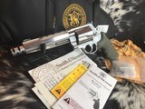 Smith & Wesson Performance Center .460 Magnum, 6.5 inch, NIB, UNFIRED,W/Box & Case - 5 of 13