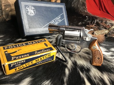 Smith & Wesson model 60 No-Dash, Excellent W/Box, Tools and Owners Papers - Image 10 of 25