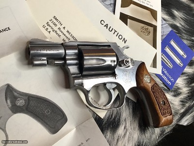 Smith & Wesson model 60 No-Dash, Excellent W/Box, Tools and Owners Papers