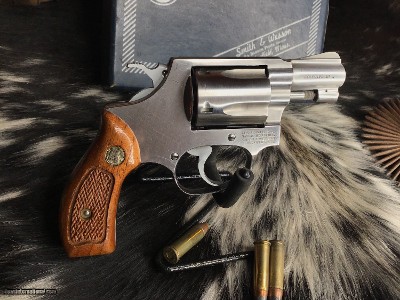 Smith & Wesson model 60 No-Dash, Excellent W/Box, Tools and Owners Papers - Image 15 of 25