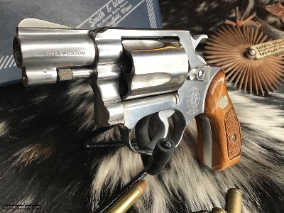 Smith & Wesson model 60 No-Dash, Excellent W/Box, Tools and Owners Papers - Image 17 of 25