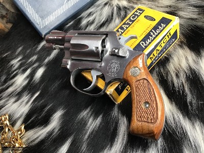 Smith & Wesson model 60 No-Dash, Excellent W/Box, Tools and Owners Papers - Image 13 of 25