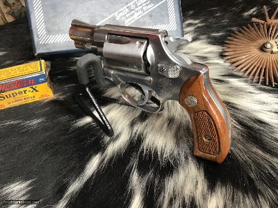 Smith & Wesson model 60 No-Dash, Excellent W/Box, Tools and Owners Papers - Image 9 of 25