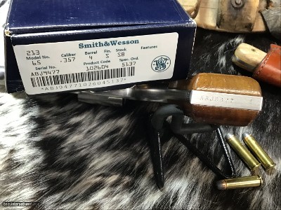 Smith & Wesson 65-3 Four inch, Square Butt, Heavy Barrel, Boxed, & Gorgeous .357 Magnum Carry Gun - Image 18 of 23