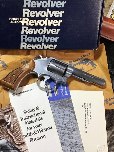 Smith & Wesson 65-3 Four inch, Square Butt, Heavy Barrel, Boxed, & Gorgeous .357 Magnum Carry Gun - Image 7 of 23