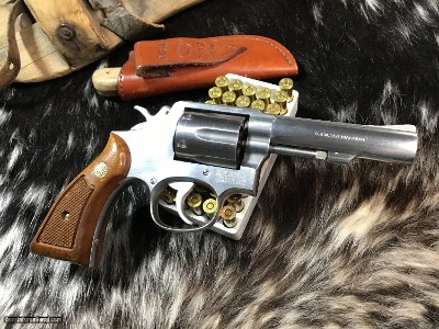 Smith & Wesson 65-3 Four inch, Square Butt, Heavy Barrel, Boxed, & Gorgeous .357 Magnum Carry Gun - Image 13 of 23