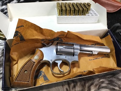 Smith & Wesson 65-3 Four inch, Square Butt, Heavy Barrel, Boxed, & Gorgeous .357 Magnum Carry Gun - Image 19 of 23