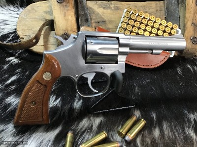 Smith & Wesson 65-3 Four inch, Square Butt, Heavy Barrel, Boxed, & Gorgeous .357 Magnum Carry Gun - Image 2 of 23