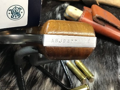 Smith & Wesson 65-3 Four inch, Square Butt, Heavy Barrel, Boxed, & Gorgeous .357 Magnum Carry Gun - Image 20 of 23