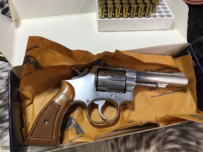 Smith & Wesson 65-3 Four inch, Square Butt, Heavy Barrel, Boxed, & Gorgeous .357 Magnum Carry Gun - Image 23 of 23