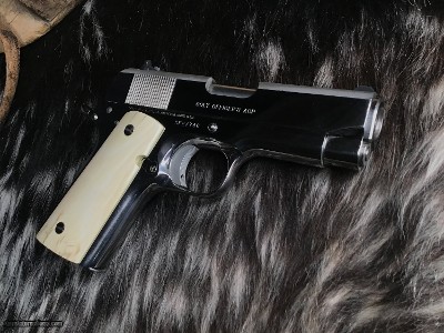 1988 Mfg. Colt Officers .45 ACP, Bright Stainless,Ivory Grips Boxed, Gorgeous, 3.5 inch - Image 21 of 24