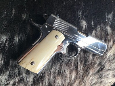1988 Mfg. Colt Officers .45 ACP, Bright Stainless,Ivory Grips Boxed, Gorgeous, 3.5 inch - Image 22 of 24