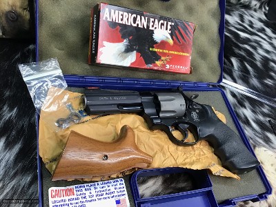 Smith & Wesson 329PD, LNIB, Light Weight Scandium/Titanium .44 Mag Revolver, TFO - Image 9 of 24