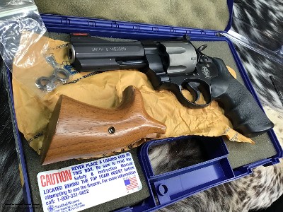 Smith & Wesson 329PD, LNIB, Light Weight Scandium/Titanium .44 Mag Revolver, TFO
