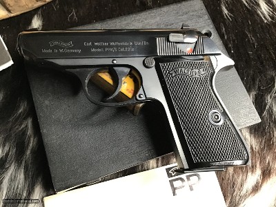 1974 Walther PPK/S, 22 LR, West German Mfg. Boxed, Excellent Condition - Image 11 of 19