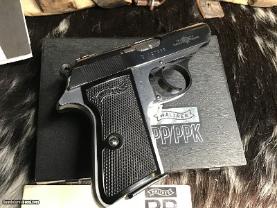 1974 Walther PPK/S, 22 LR, West German Mfg. Boxed, Excellent Condition - Image 3 of 19