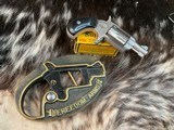 Freedom Arms Mini Revolver Belt Buckle, Made in Freedom Wy. USA, .22 LR, W/ Pouch - 2 of 9