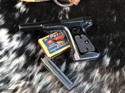 1917 Savage Pistol, .32 acp, Original Finish, 10 shot double stack. Trades Welcome - Image 9 of 16