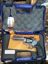 Smith & Wesson Model 617-6 Stainless 10 Shot .22 LR Revolver LNIB 4 Inch. Trades Welcome - 14 of 15