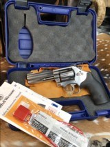 Smith & Wesson Model 617-6 Stainless 10 Shot .22 LR Revolver LNIB 4 Inch. Trades Welcome - 1 of 15