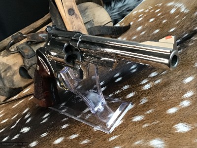 Smith &Wesson 29-2, six inch, Nickel Finish, Pinned Barrel, Recessed Cylinder, .44 Magnum. Trades Welcome. - Image 13 of 23