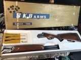 SKB 600 Trap Shotgun O/U , Nickel Engraved, .32 inch, Boxed, Trades Welcome. - 17 of 25