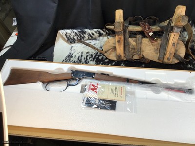 NIB, 1892 Winchester Large Loop Lever Action, .45 Colt, 20 inch Saddle Ring Carbine. Trades Welcome - Image 2 of 14