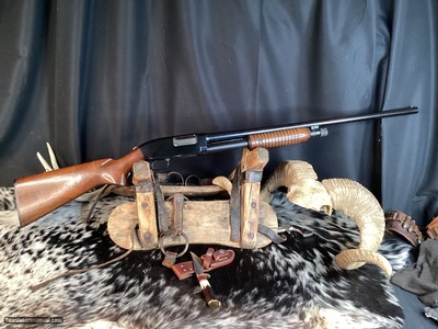 Pre-64 Winchester Model 12 Featherweight Pump 12 Ga Shotgun, solid frame. Trades Welcome - Image 6 of 12
