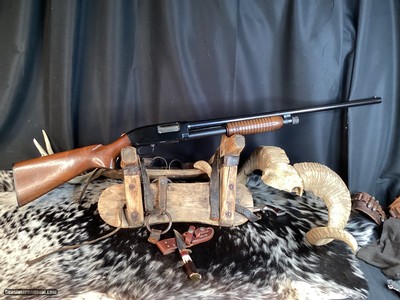 Pre-64 Winchester Model 12 Featherweight Pump 12 Ga Shotgun, solid frame. Trades Welcome